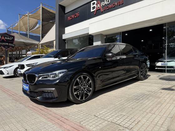 BMW 750Li 4.4 M SPORT V8 32V GASOLINA 4P AUTOMÁTICO BMW 750Li 4.4 M SPORT V8 32V GASOLINA 4P AUTOMÁTICO